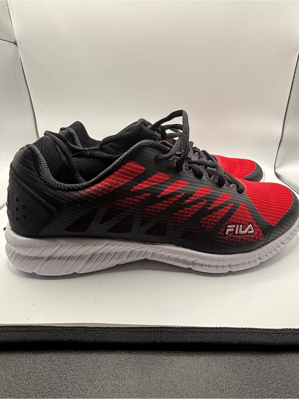 Fila Men's Red and Black Athletic Mesh Trainers